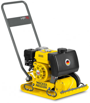Виброплита Wacker Neuson MP-15 в прокат в Саратове. У нас лучшая цена за сутки! Возможность взять в аренду с выгодной скидкой до 40% при экспресс доставке 24/7. И помните, ночью стоимость еще дешевле на 30%! #арендапрокат #виброплита #выгодно