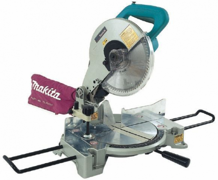 Торцовочная пила Makita LS1040 в прокат в Саратове. У нас лучшая цена за сутки! Возможность взять в аренду с выгодной скидкой до 40% при экспресс доставке 24/7. И помните, ночью стоимость еще дешевле на 30%! #арендапрокат #виброплита #выгодно